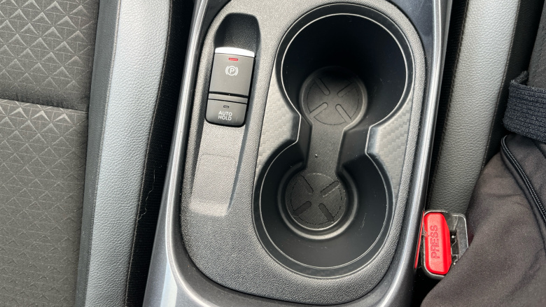 Nissan Juke 1.0 DiG-T 114 N-Connecta 5dr DCT Petrol Hatchback